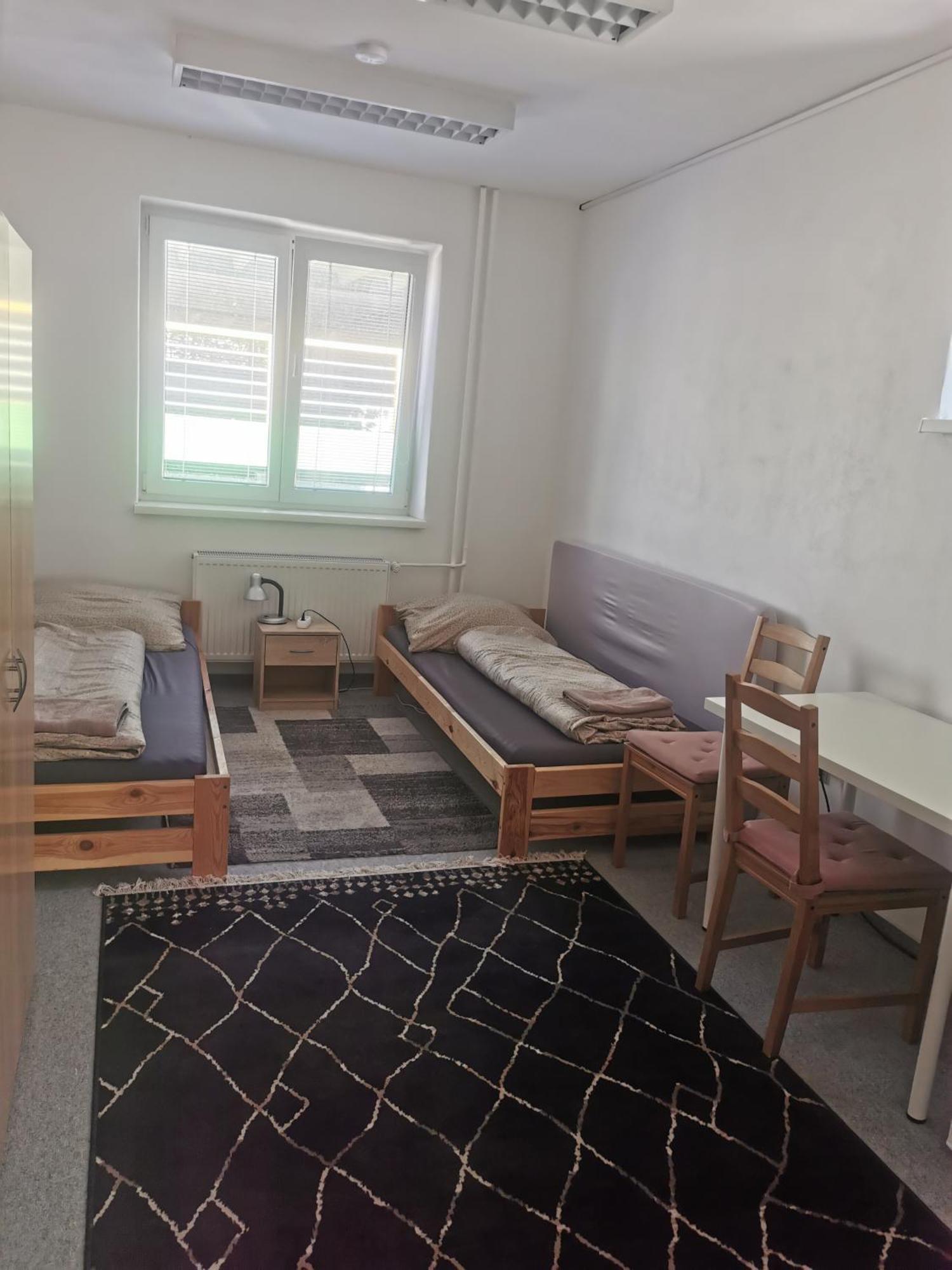 Appartement Living Bratislava & Bus Station & Mlynske Nivy Extérieur photo